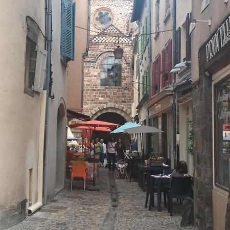 Апартаменти Chez David - T2 Neuf Dans Centre Historique Бріуд Екстер'єр фото